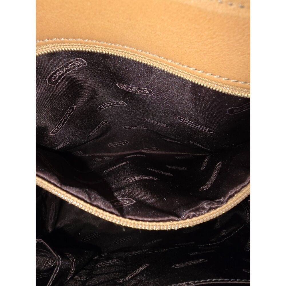 Vintage Coach Hampton Tote #5187 Leather Tote Bag - Picture 6 of 16